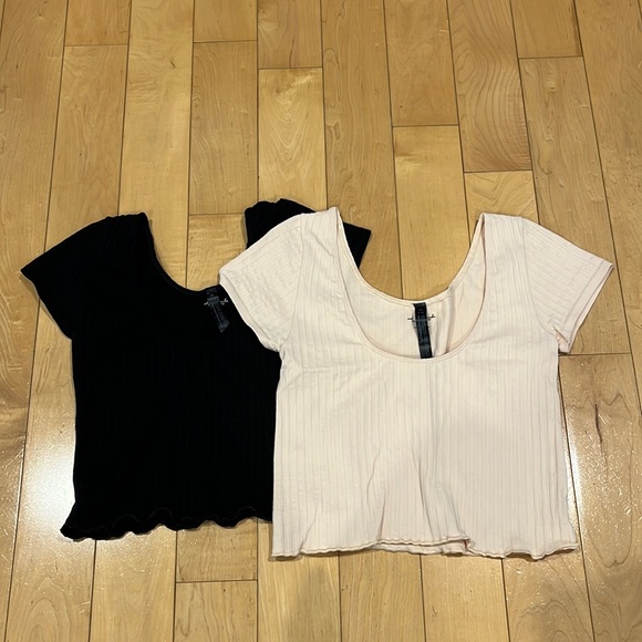 Women’s Urban Outfitters Crop too bundle